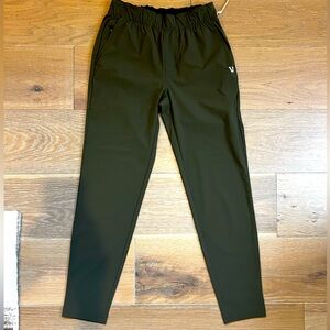 Vuori Fleet Pants Evergreen SMALL